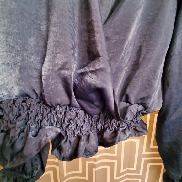 Hunter Green crop top - Picture 3 of 4